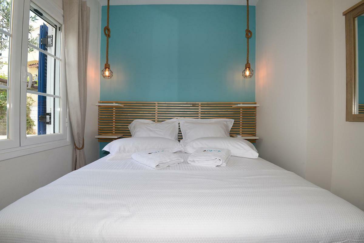 Deck1Syros Premium Apartments Vari  Exterior photo