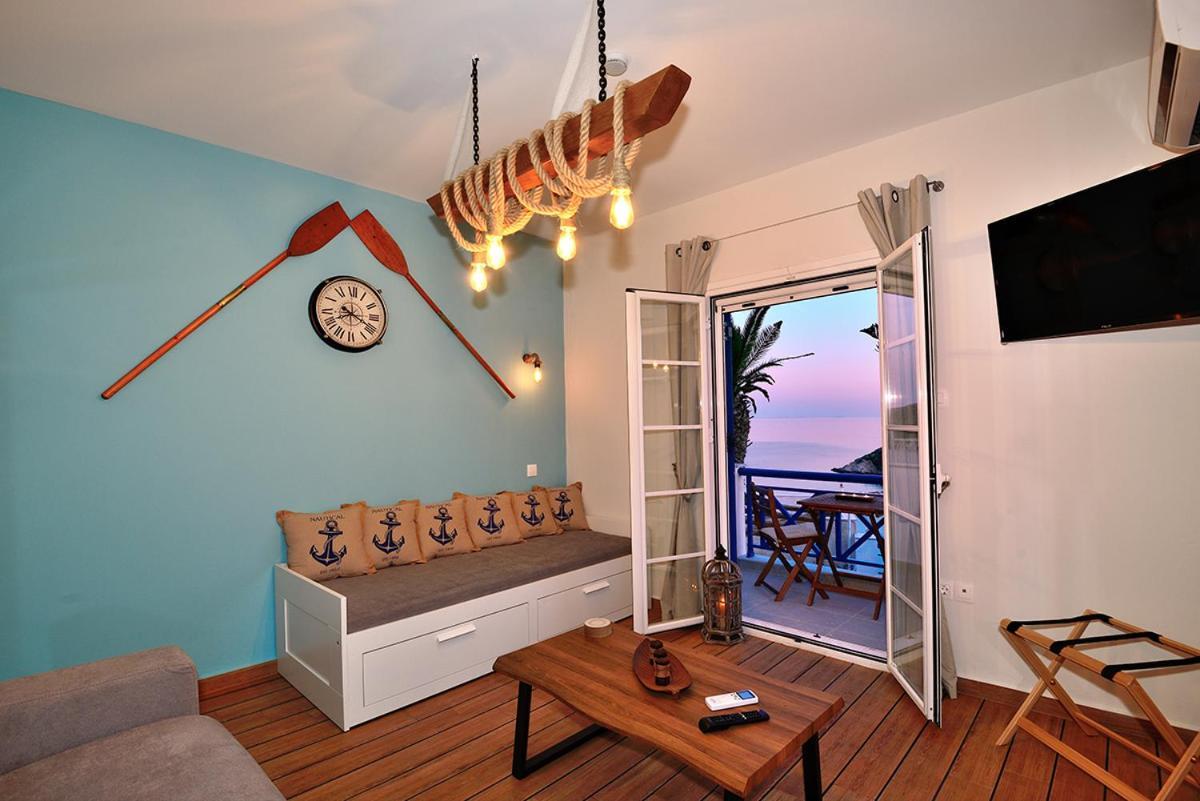 Deck1Syros Premium Apartments Vari  Exterior photo